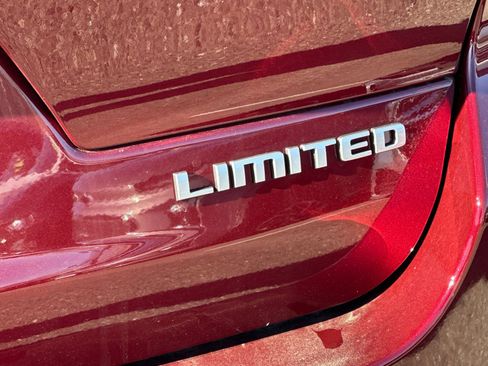 New 2025 Jeep Grand Cherokee L Limited image 25