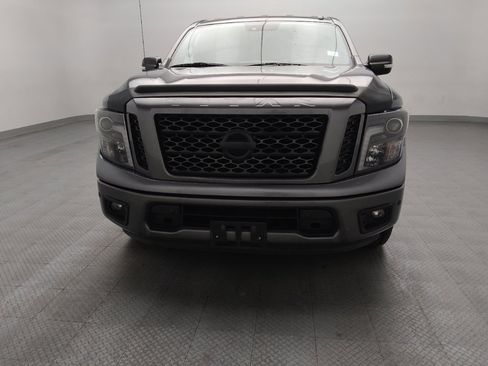 Used 2019 Nissan Titan SV w/ SV Convenience Package RWD image 15