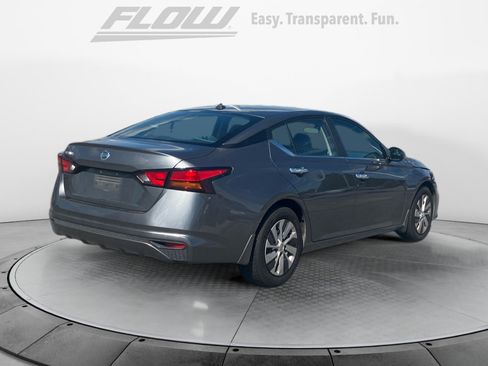 Used 2019 Nissan Altima 2.5 S FWD image 9
