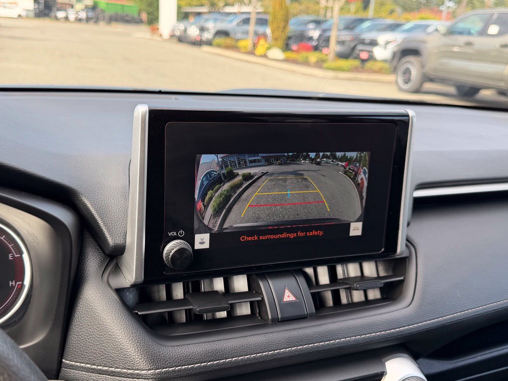 Certified 2025 Toyota RAV4 LE FWD image 25