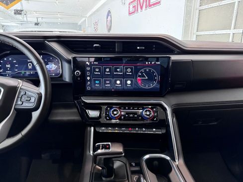 Certified 2024 GMC Sierra 1500 Denali AWD/4WD image 21