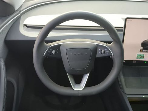 Used 2024 Tesla Model 3 Standard Range RWD image 23