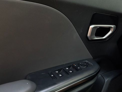 Used 2025 Kia K4 FWD image 20