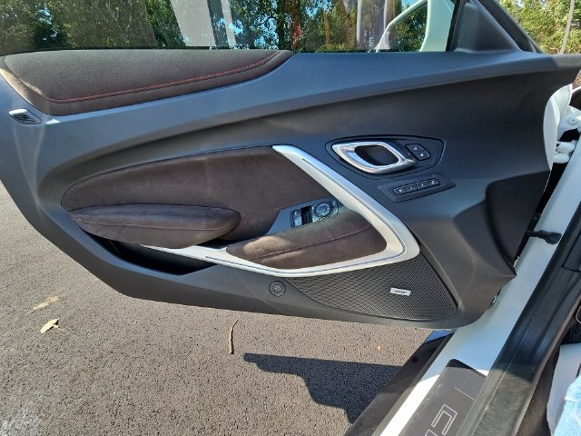 Used 2017 Chevrolet Camaro ZL1 RWD image 31