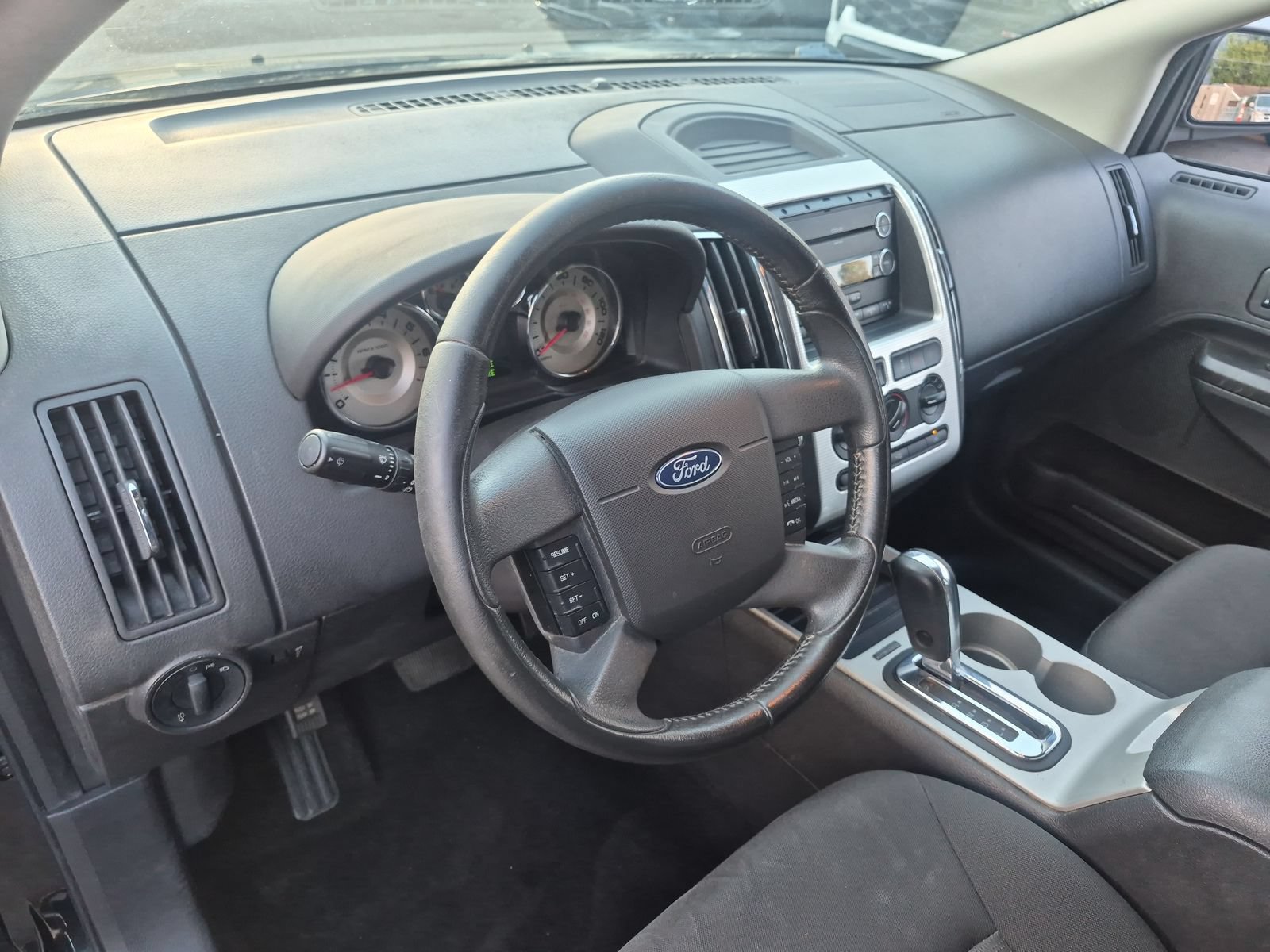 Used 2010 Ford Edge SEL FWD image 11