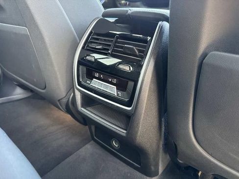 Used 2019 BMW X5 xDrive40i w/ Convenience Package AWD/4WD image 22