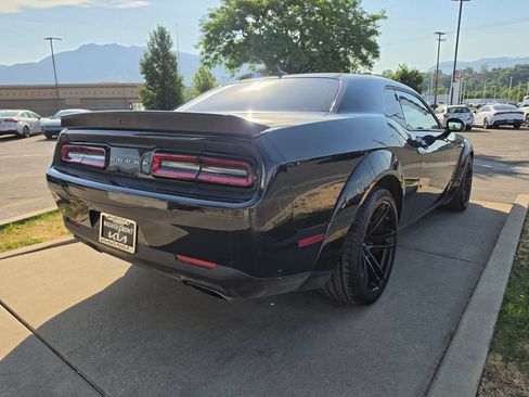 Used 2022 Dodge Challenger R/T Scat Pack RWD image 5