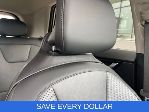 Used 2024 Kia Niro Wave FWD image 23