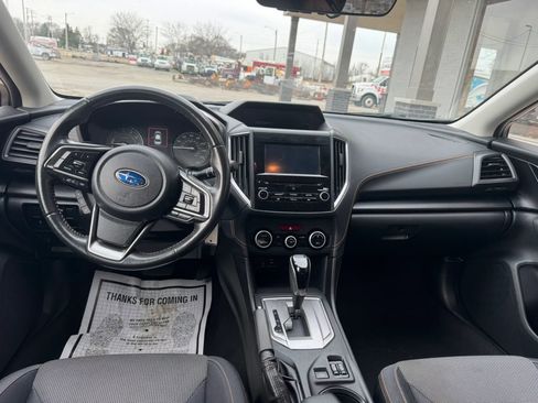 Used 2021 Subaru Crosstrek 2.0i Premium image 10