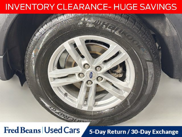Used 2023 Ford Explorer XLT w/ Equipment Group 202A AWD/4WD image 36