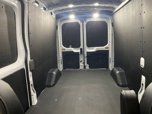 New 2026 Ford Transit 250 148 Medium Roof w/ Load Area Protection Package image 27