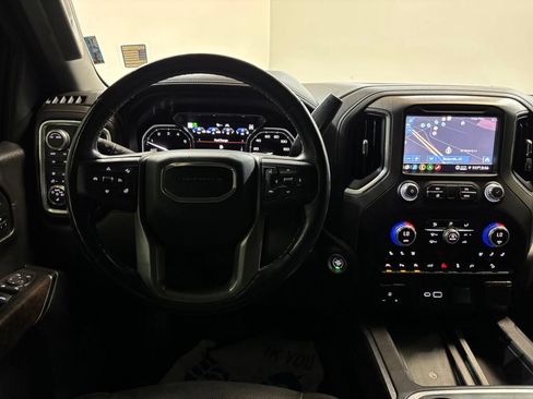 Used 2021 GMC Sierra 1500 Denali w/ Technology Package AWD/4WD image 22