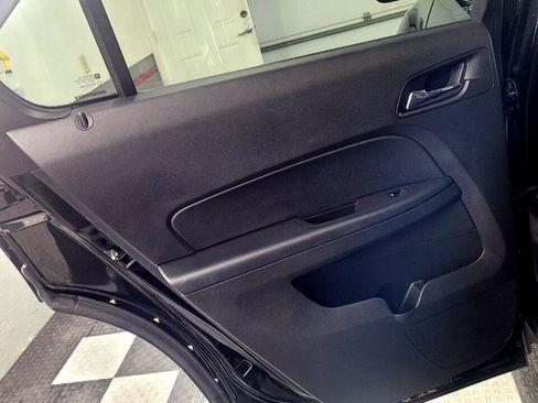 Used 2015 Chevrolet Equinox LT image 13