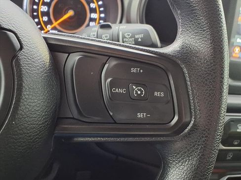 Used 2023 Jeep Wrangler Sport image 15