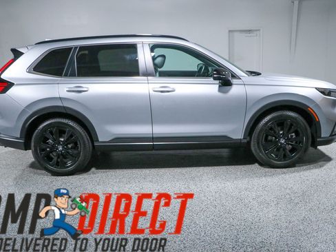 Used 2024 Honda CR-V Sport Touring image 6