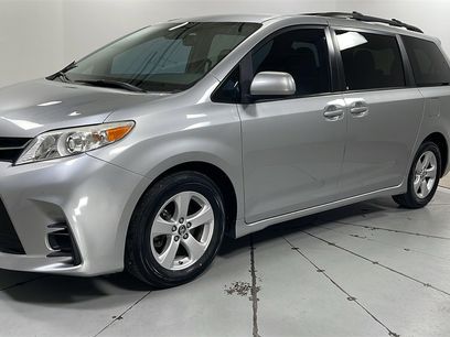 Used 2019 Toyota Sienna LE