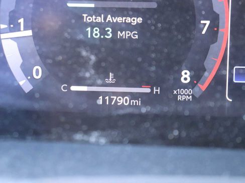 Used 2024 Toyota Tacoma Limited w/ Limited Package (LT) AWD/4WD image 11