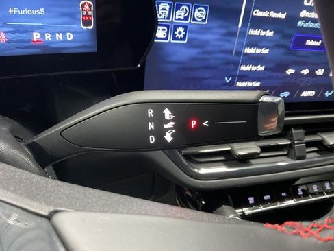 Used 2025 Chevrolet Equinox EV RS FWD image 20