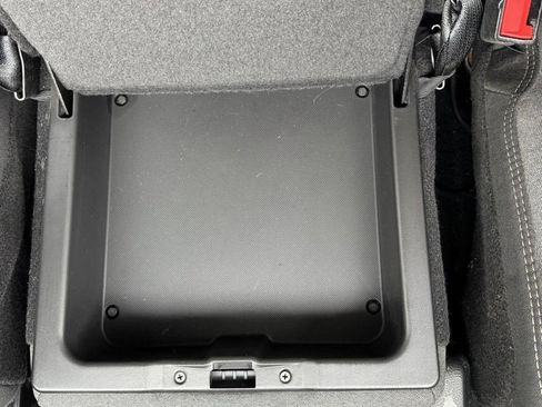 Used 2024 RAM 2500 Big Horn w/ Sport Appearance Package image 24