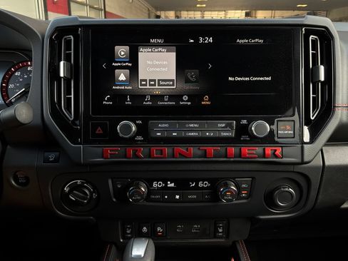 Used 2026 Nissan Frontier PRO-4X AWD/4WD image 26