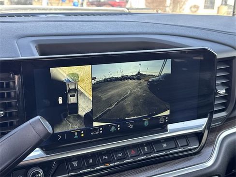 Used 2025 Chevrolet Silverado 2500 LT w/ Safety Package image 17