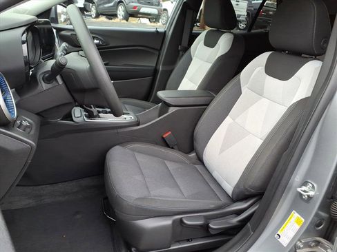 Certified 2025 Chevrolet Trax LS w/ LS Convenience Package image 12