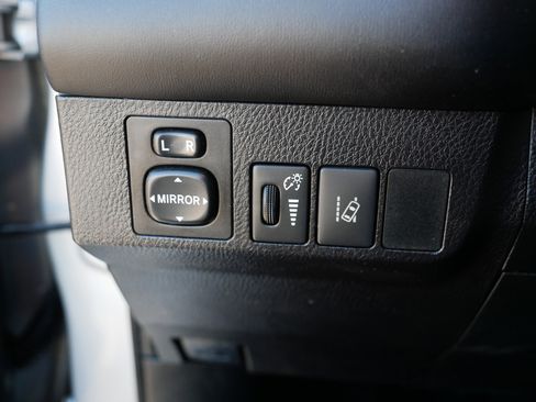 Used 2016 Toyota RAV4 XLE image 26