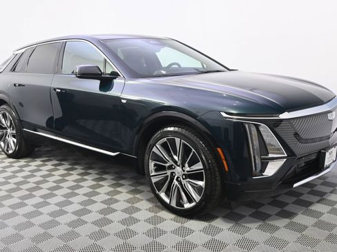 New 2025 Cadillac Lyriq Luxury w/ Nappa Leather Package image 8