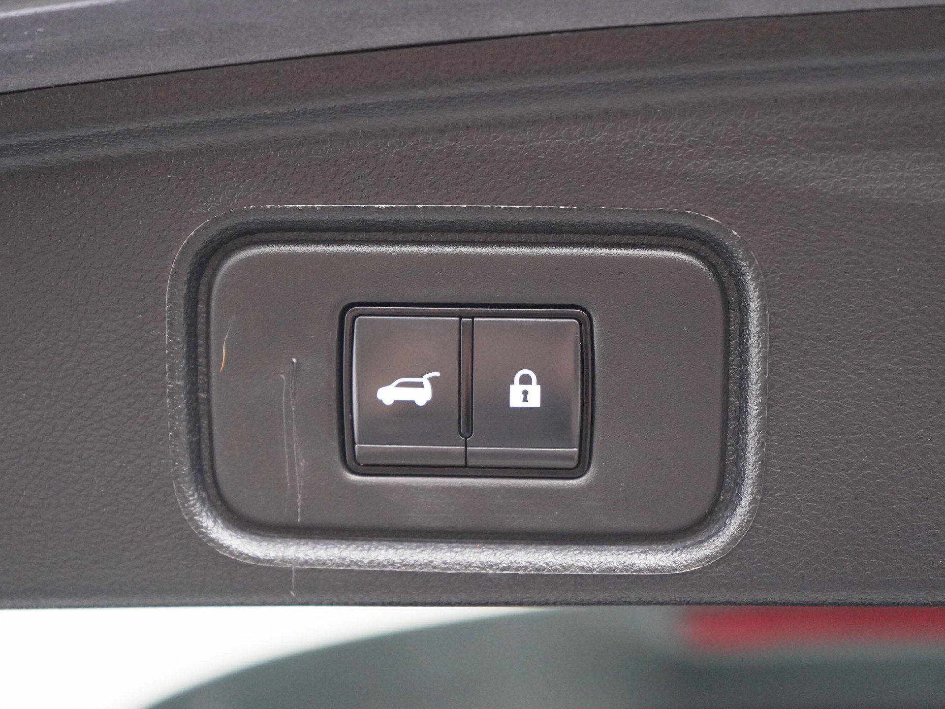 Used 2024 Nissan Pathfinder SL AWD/4WD image 18