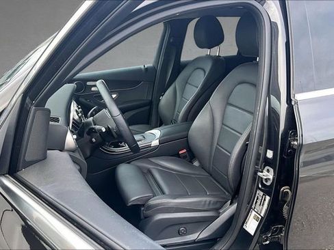 Used 2022 Mercedes-Benz GLC 300 image 25