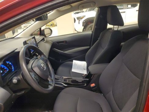 Used 2022 Toyota Corolla LE image 14