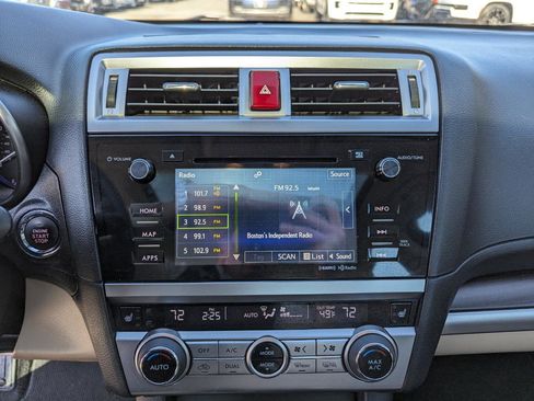 Used 2017 Subaru Legacy 2.5i Limited image 20