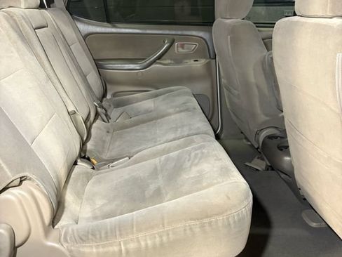 Used 2007 Toyota Sequoia SR5 AWD/4WD image 12