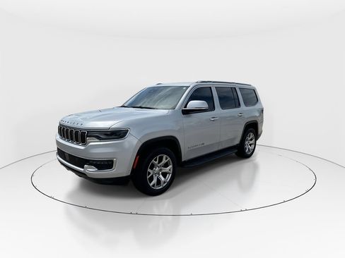 Used 2022 Jeep Wagoneer Series I w/ Premium Group I RWD image 4