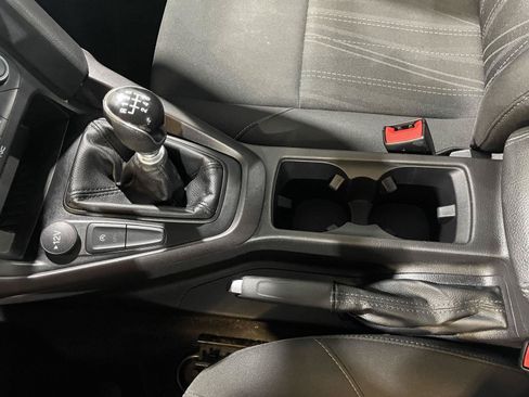 Certified 2018 Ford Focus SE FWD image 29