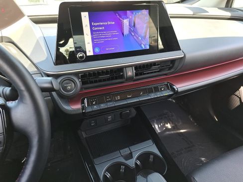 Used 2023 Toyota Prius Prime FWD image 20