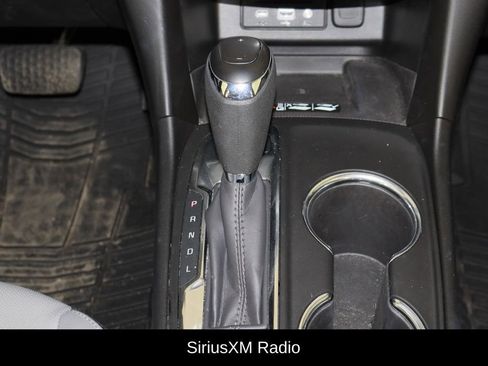 Used 2020 Chevrolet Equinox Premier image 13