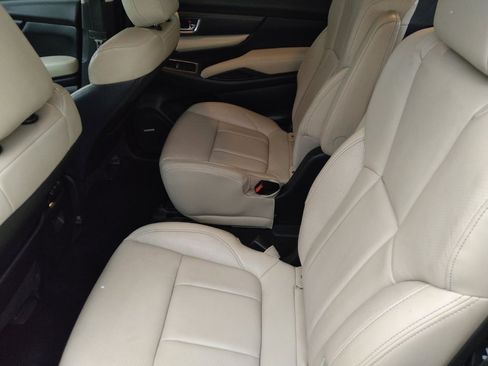 Used 2019 Subaru Ascent Limited AWD/4WD image 18