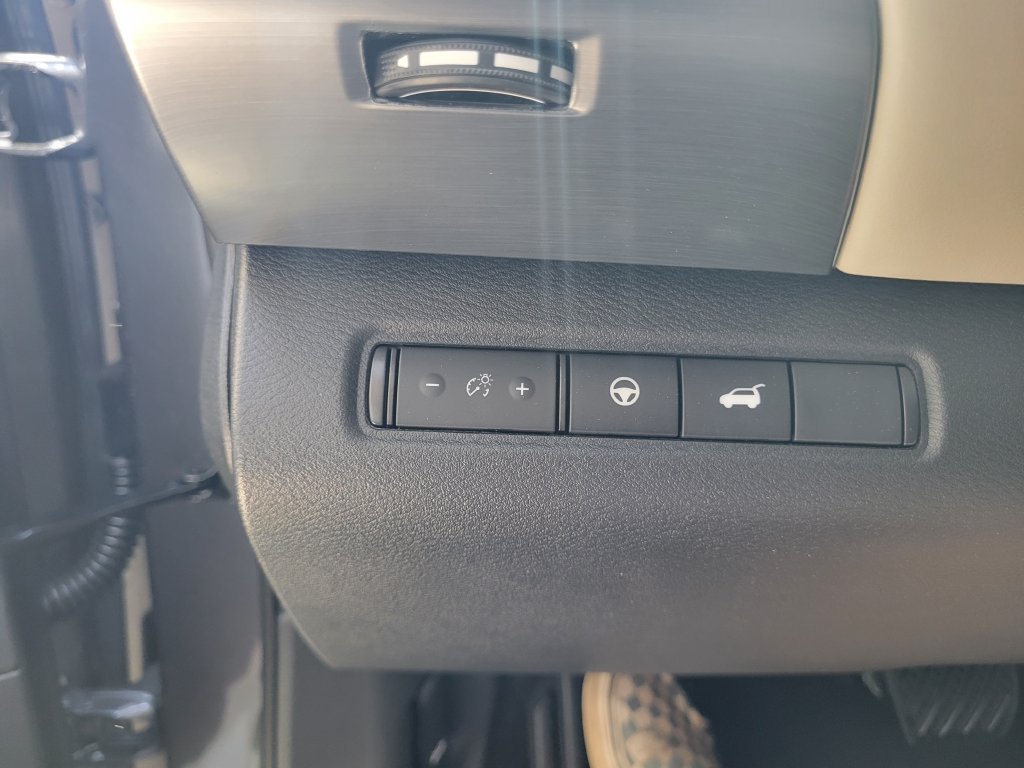 New 2026 Nissan Pathfinder SL AWD/4WD image 14