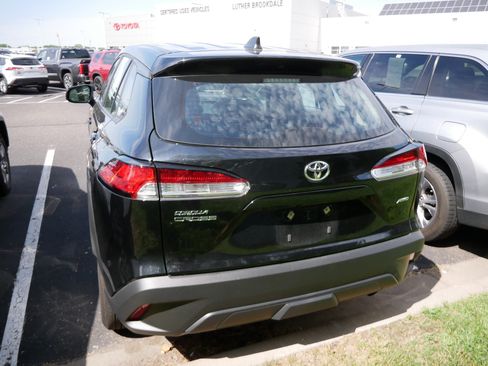 Certified 2025 Toyota Corolla Cross L AWD/4WD image 7