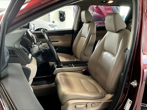 Used 2018 Honda Odyssey EX-L image 9