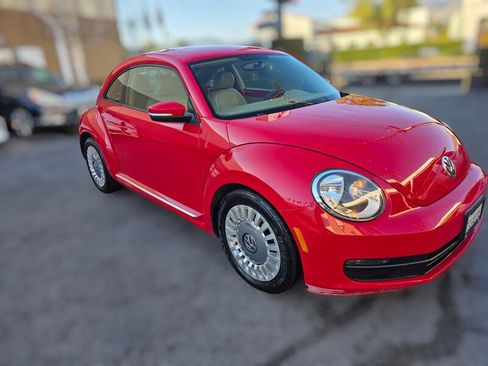 Used 2014 Volkswagen Beetle 2.5 image 4