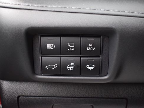 Used 2021 Toyota Highlander Platinum image 20