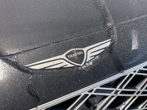 Used 2025 Genesis GV80 2.5T Advanced image 9