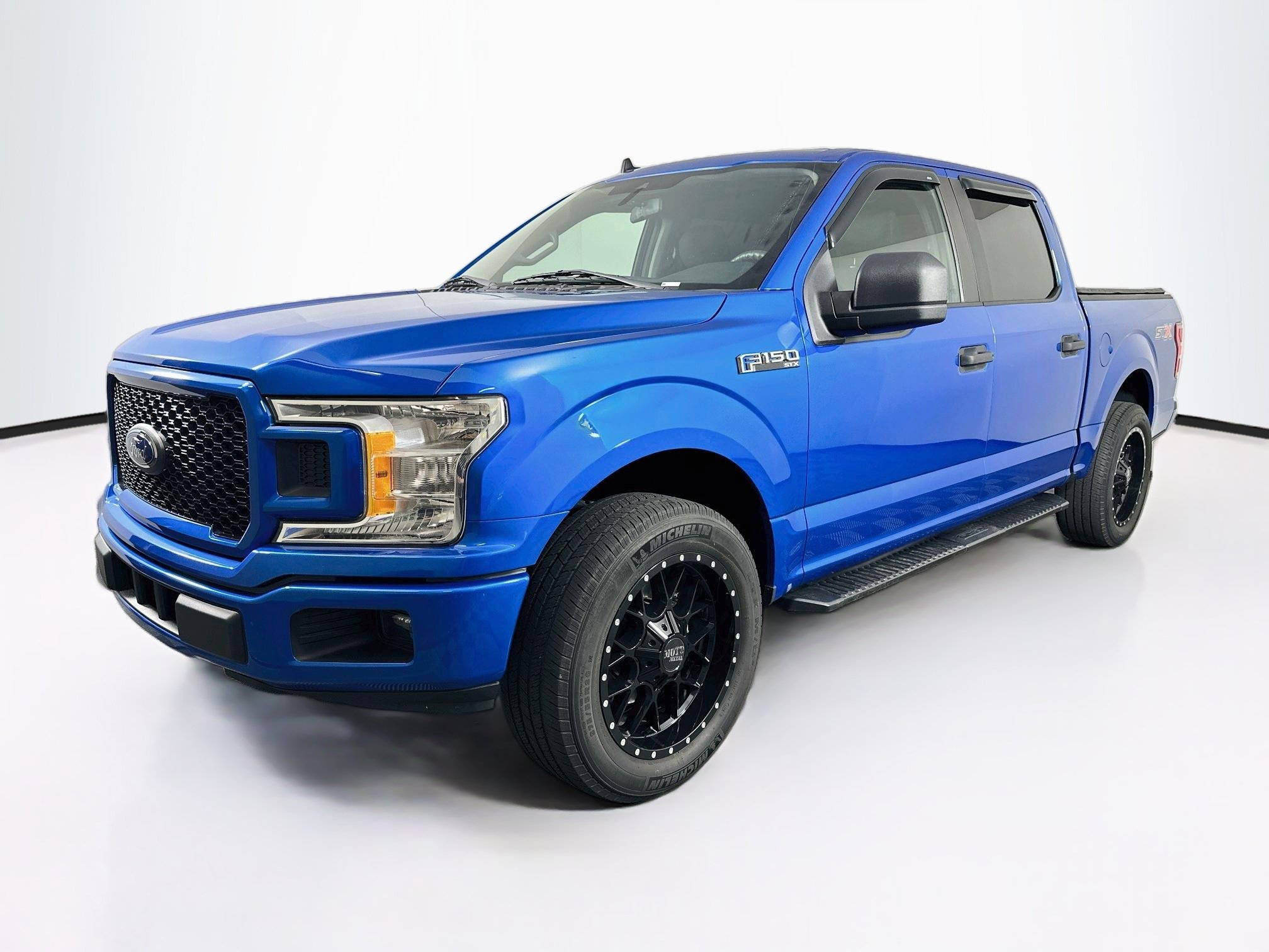 Used 2020 Ford F150 XL w/ Equipment Group 101A Mid RWD image 3