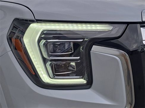New 2026 GMC Terrain Denali w/ LPO, Floor Liner Package image 10