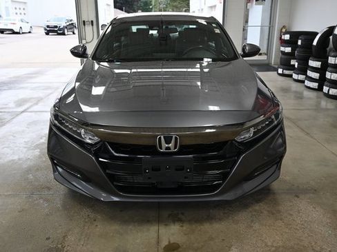 Used 2018 Honda Accord Sport image 2