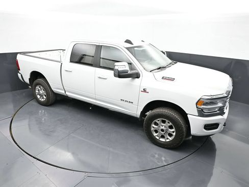 Used 2024 RAM 2500 Laramie AWD/4WD image 36