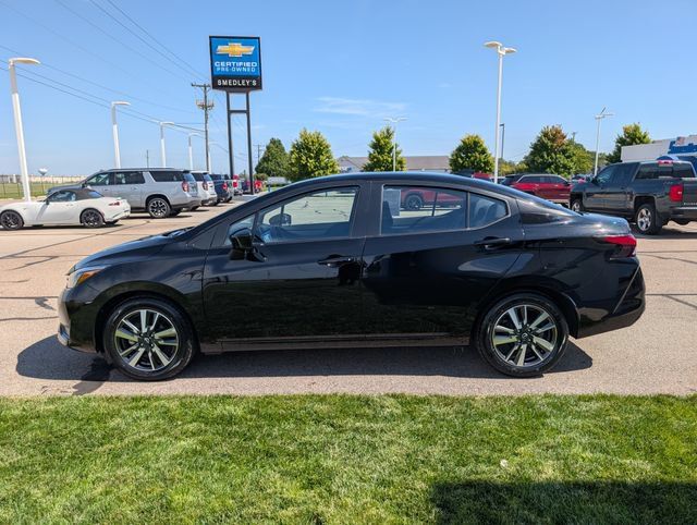 Used 2025 Nissan Versa SV FWD image 11
