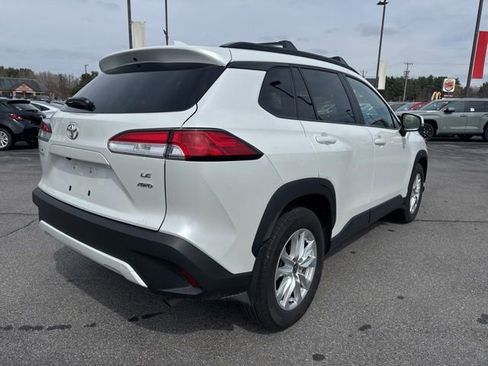 Used 2024 Toyota Corolla Cross LE image 7